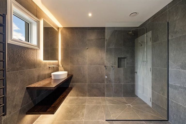 Photo of property in 140 Dalefield Road, Dalefield, Queenstown, 9371