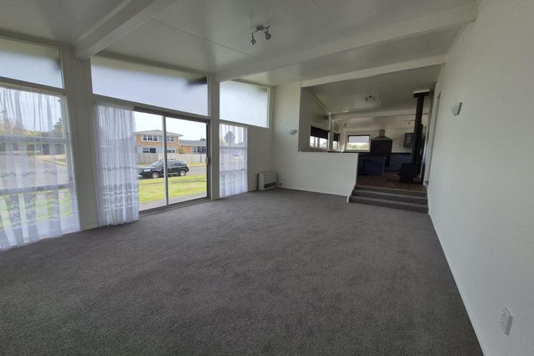 Photo of property in 45 Aotea Crescent, Tokoroa, 3420