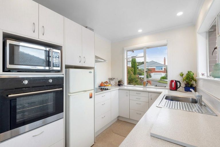 Photo of property in 139 Easther Crescent, Kew, Dunedin, 9012