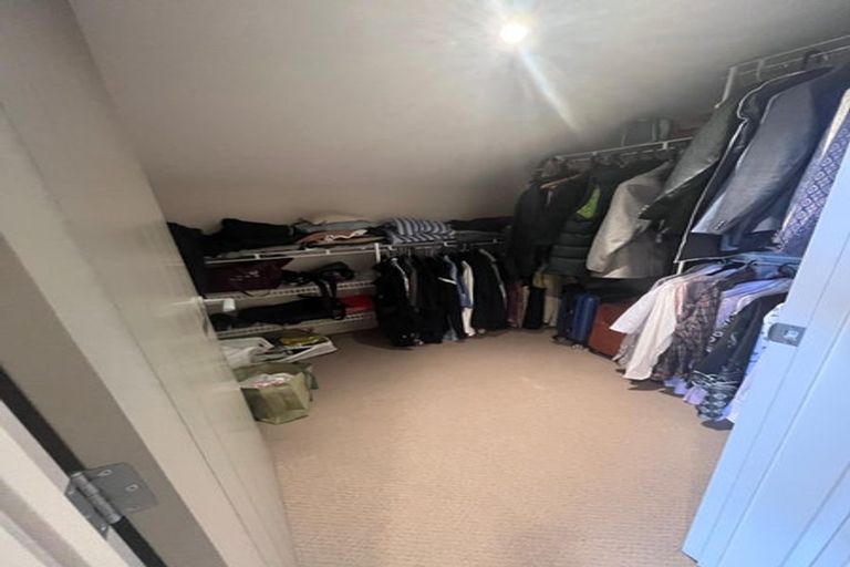 Photo of property in 10 Chard Place, Flat Bush, Auckland, 2016
