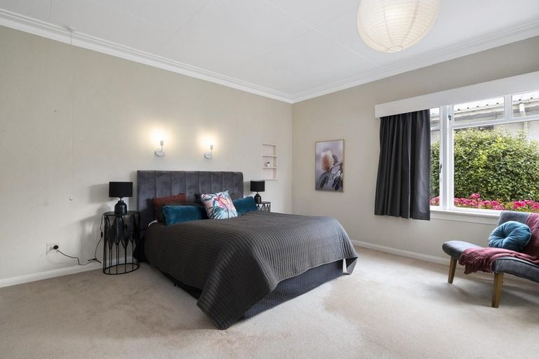 Photo of property in 129 Eglinton Road, Mornington, Dunedin, 9011