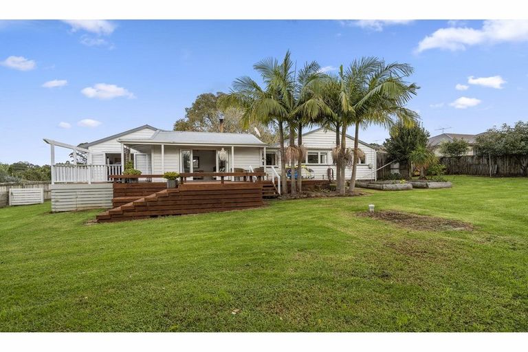 Photo of property in 35 Hall Road, Kerikeri, 0230