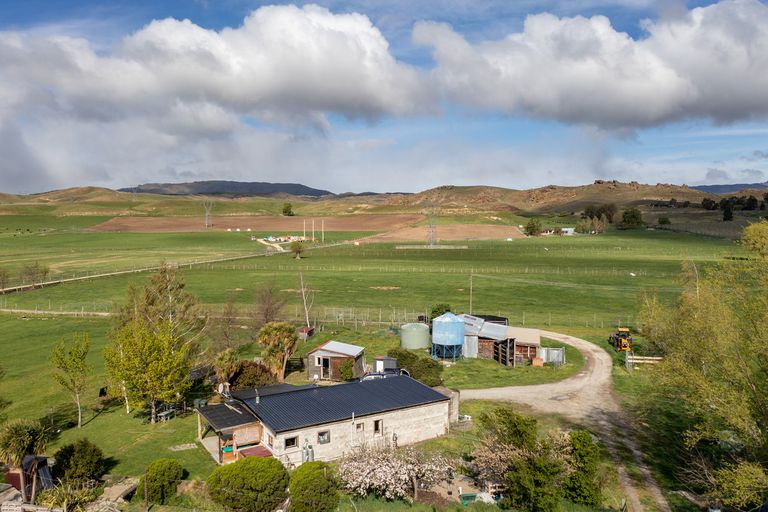 Photo of property in 272 Galloway Road, Galloway, Alexandra, 9393