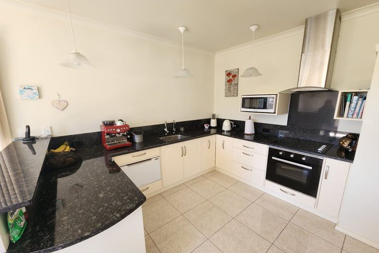 Photo of property in 1095 Queen Street East, Levin, 5571