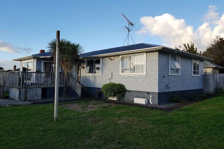 Photo of property in 4 Salas Place, Howick, Auckland, 2010