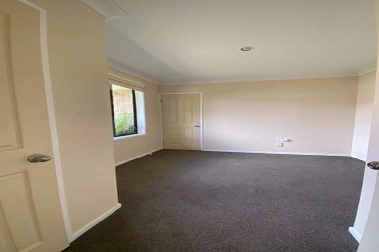 Photo of property in 46 Glenross Drive, Wattle Downs, Auckland, 2103