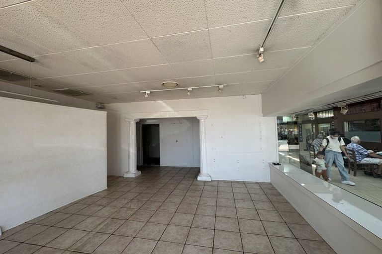 Photo of property in 160 Kitchener Road, Pukekohe, 2120