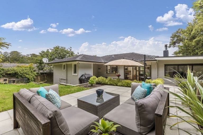 Photo of property in 102 Park Hill Road, Birkenhead, Auckland, 0626