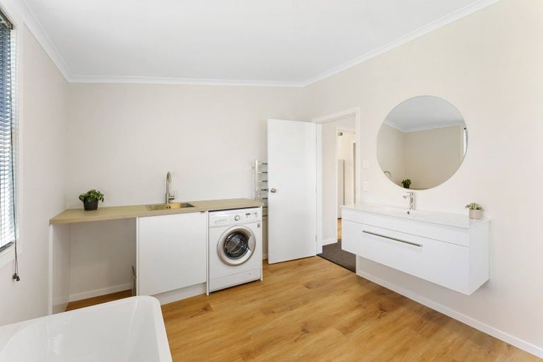 Photo of property in 14 Iti Street, Otaki, 5512