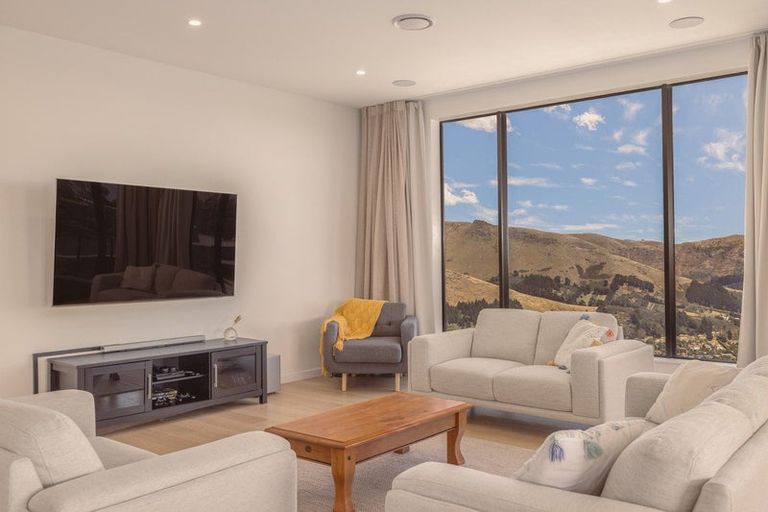 Photo of property in 4 Plains View, Mount Pleasant, Christchurch, 8081