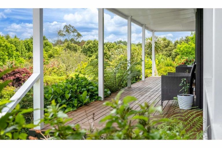 Photo of property in 68 Wiroa Road, Kerikeri, 0293