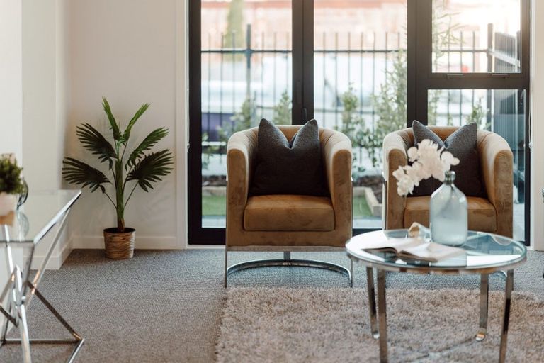 Photo of property in 15b Speedy Crescent, Hillcrest, Auckland, 0627