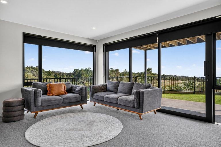 Photo of property in 102 The Ridge, Langs Beach, Waipu, 0582
