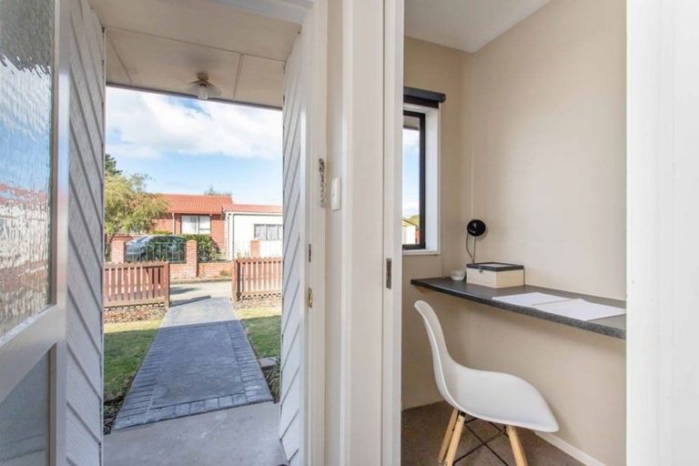 Photo of property in 2/109a Queenspark Drive, Parklands, Christchurch, 8083