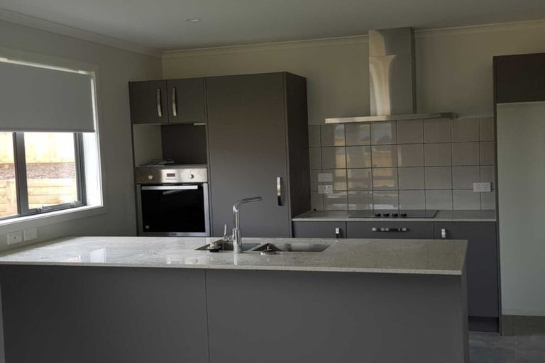 Photo of property in 1 Antrim Glade, Welcome Bay, Tauranga, 3175