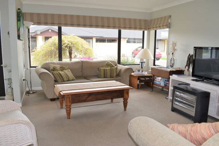 Photo of property in 4 Ian Peter Way, Otaki, 5512