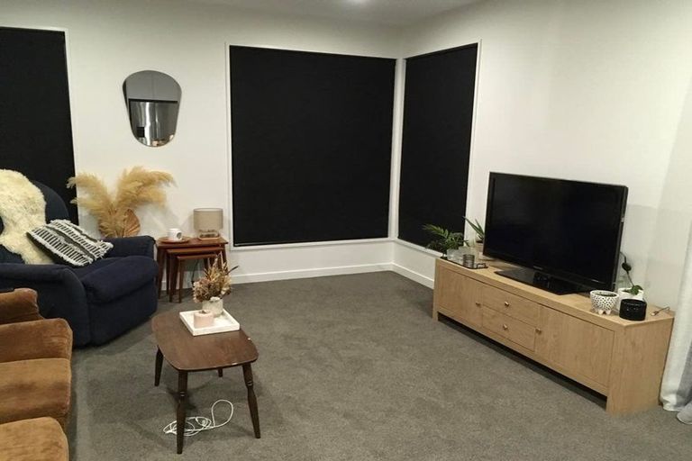 Photo of property in 13 Pennycook Place, Lake Hawea, 9382