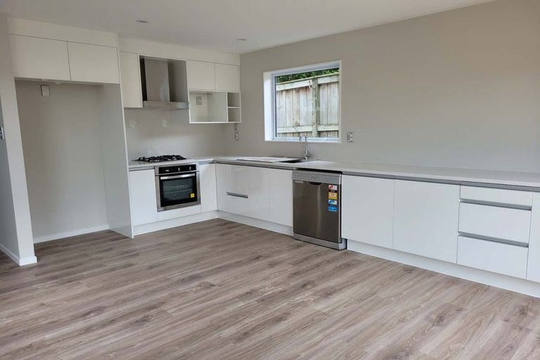 Photo of property in 14 Ware Place, Pakuranga Heights, Auckland, 2010