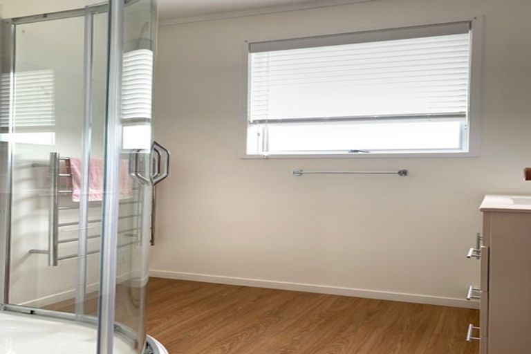 Photo of property in 23 Salamanca Road, Sunnynook, Auckland, 0620