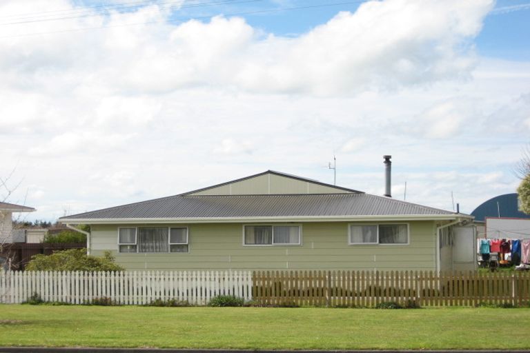 Photo of property in 114 Cordelia Street, Stratford, 4332