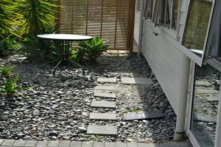 Photo of property in Santa Rosa, 2/340 Gulf Harbour Drive, Gulf Harbour, Whangaparaoa, 0930