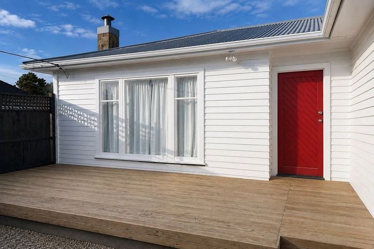 Photo of property in 100 Frederick Street, Wainuiomata, Lower Hutt, 5014