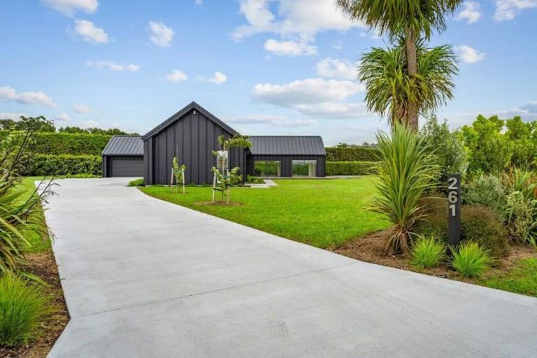 Photo of property in 261 Point Wells Road, Point Wells, 0986