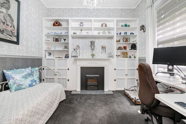 Photo of property in 1 Green Lane, Helensville, 0800