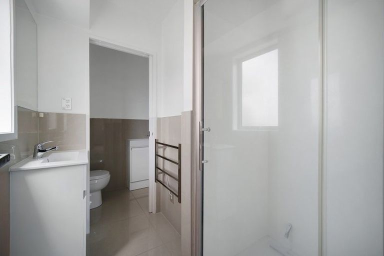 Photo of property in 60 Niu Lane, Te Atatu South, Auckland, 0610