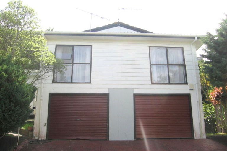 Photo of property in 4 Sasanqua Way, Crofton Downs, Wellington, 6035