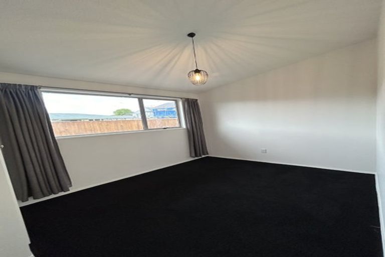 Photo of property in 2/422 Armagh Street, Linwood, Christchurch, 8011