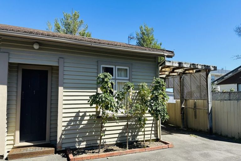 Photo of property in 38b Leighton Avenue, Waiwhetu, Lower Hutt, 5010