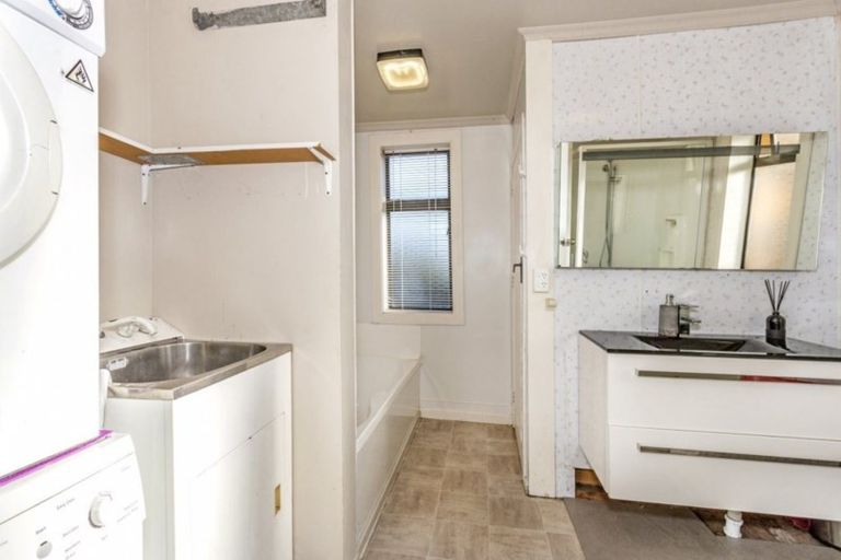 Photo of property in 10 Brixton Street, Islington, Christchurch, 8042