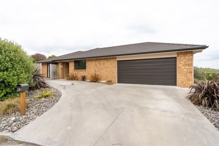 Photo of property in 8 Ashbourne Lane, Dinsdale, Hamilton, 3204