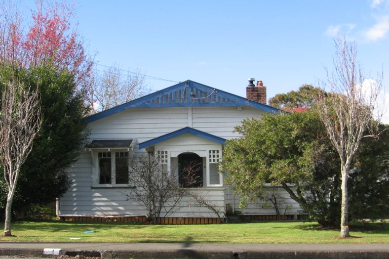 Photo of property in 10 Henry Street, Kensington, Whangarei, 0112