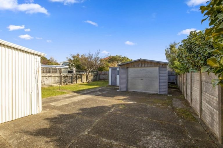 Photo of property in 15 Collins Street, Petone, Lower Hutt, 5012