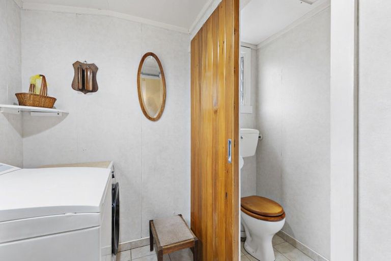 Photo of property in 212 Victoria Avenue, Hokowhitu, Palmerston North, 4410