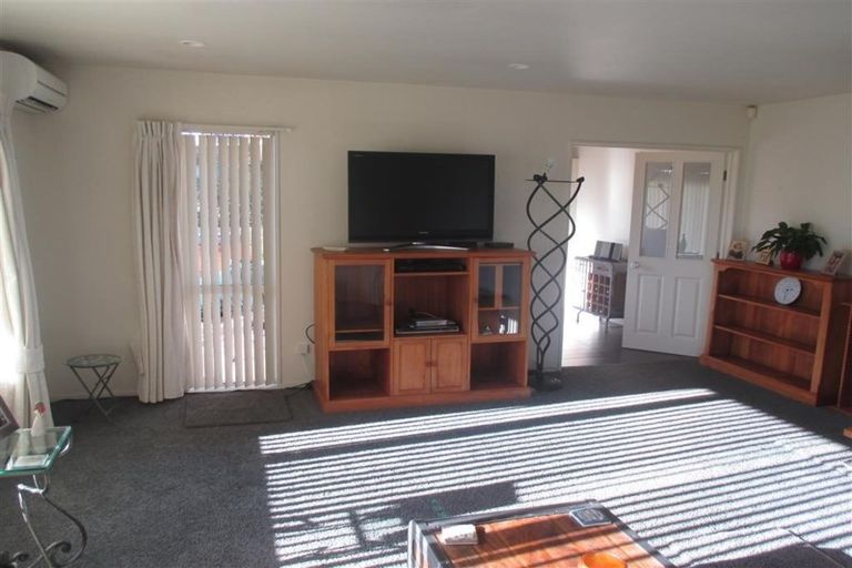 Photo of property in 112 Bayswater Crescent, Bromley, Christchurch, 8062