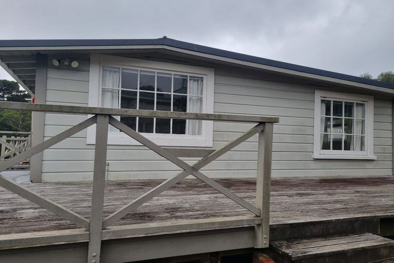 Photo of property in 2 Caprera Street, Melrose, Wellington, 6023