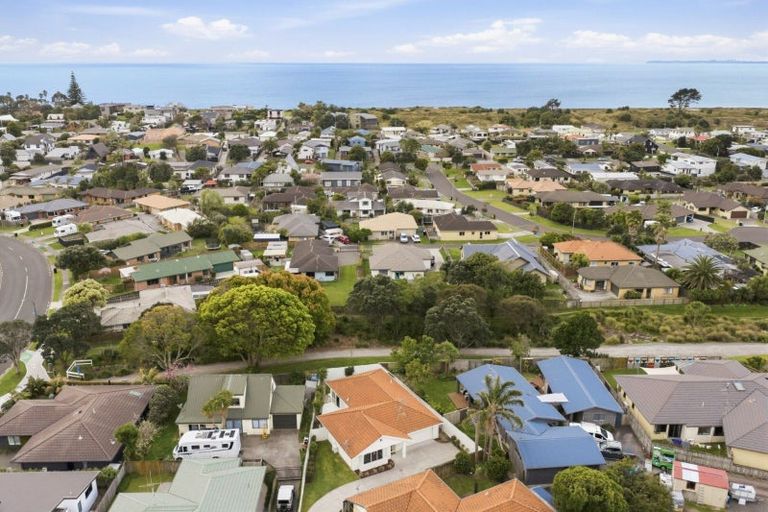 Photo of property in 7 Reef Avenue, Papamoa Beach, Papamoa, 3118