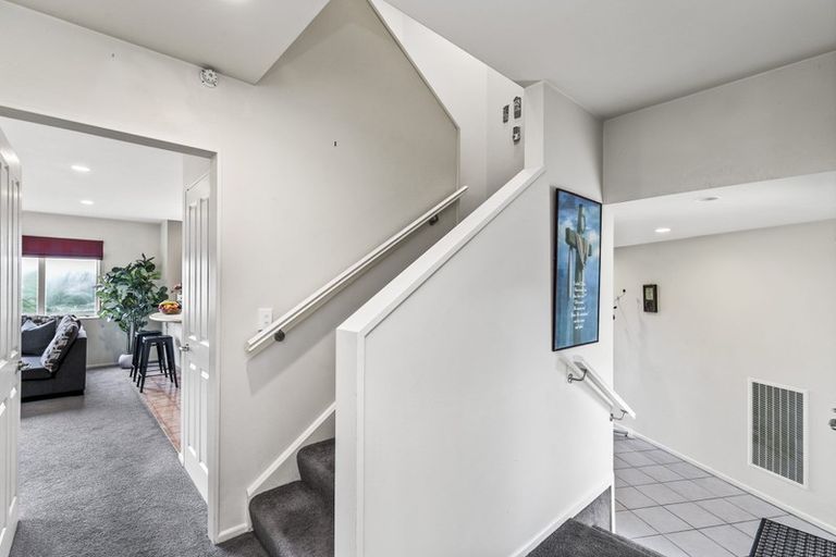 Photo of property in 24 Waverton Terrace, Churton Park, Wellington, 6037