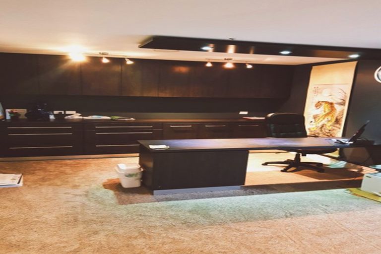 Photo of property in 4 Robieson Street, Roseneath, Wellington, 6011