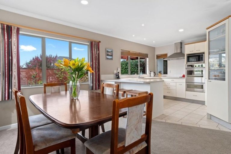 Photo of property in 11 Bodiam Place, Bethlehem, Tauranga, 3110