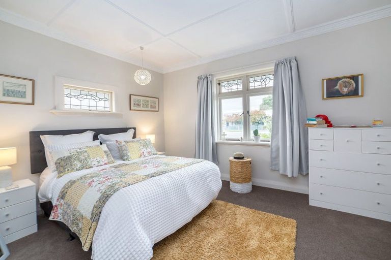 Photo of property in 45 Cambridge Terrace, Masterton, 5810