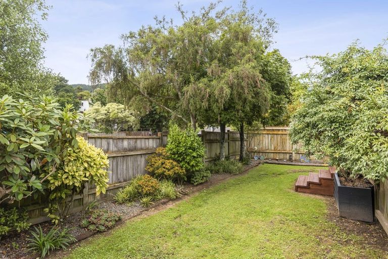 Photo of property in 25 Hookway Grove, Paraparaumu, 5032