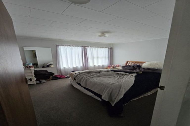 Photo of property in 70b Eatwell Avenue, Paraparaumu Beach, Paraparaumu, 5032