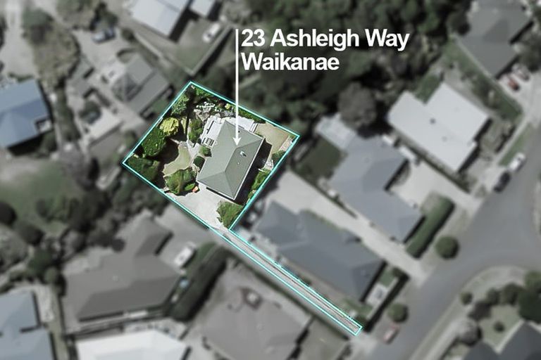 Photo of property in 23 Ashleigh Way, Waikanae Beach, Waikanae, 5036