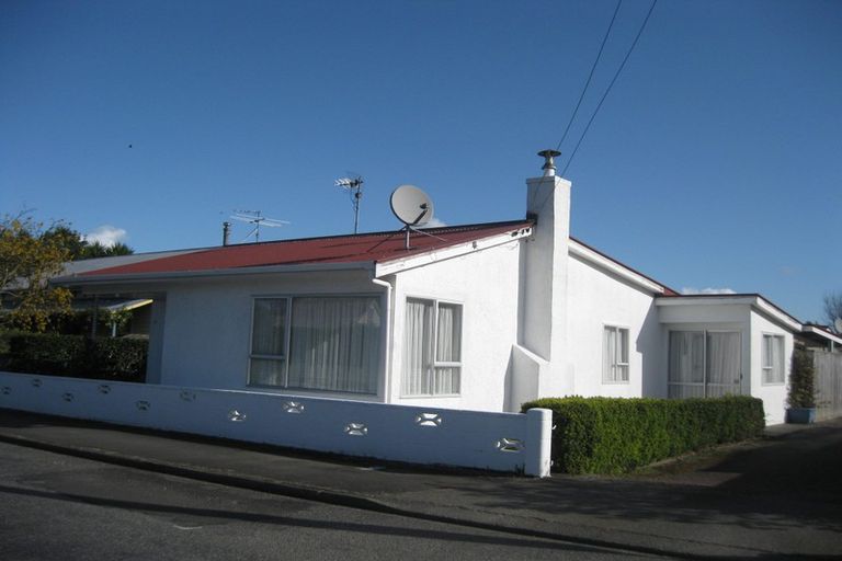 Photo of property in 14 Humphries Street, Greytown, 5712