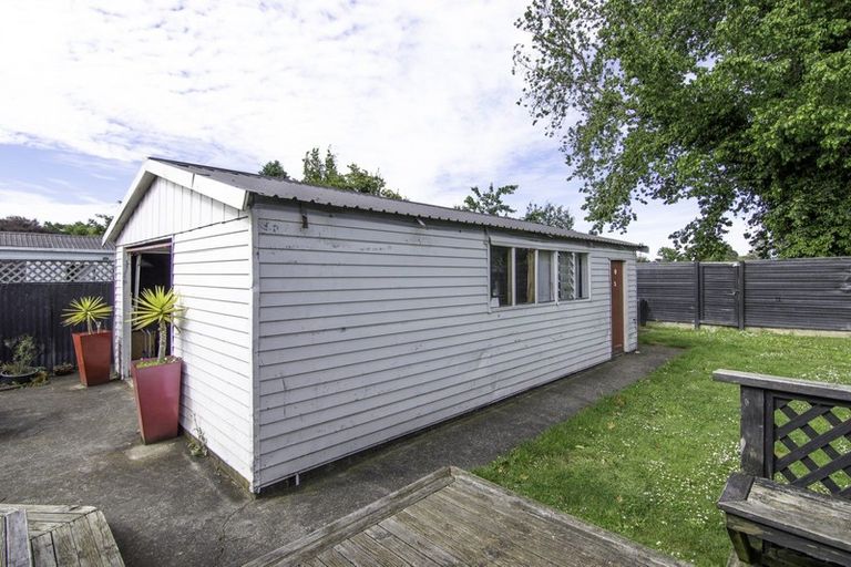 Photo of property in 36 Shamrock Street, Takaro, Palmerston North, 4412