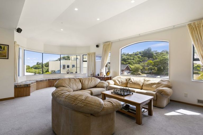 Photo of property in 19 George Gee Drive, Korokoro, Lower Hutt, 5012